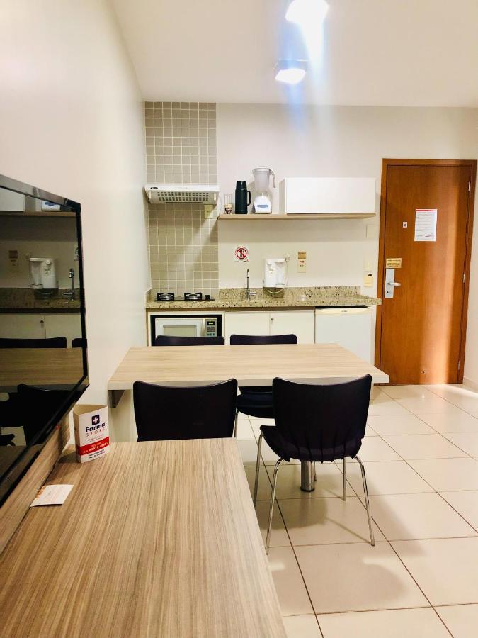 Riviera Park Hotel - Flat Inteiro Particular Caldas Novas Eksteriør billede